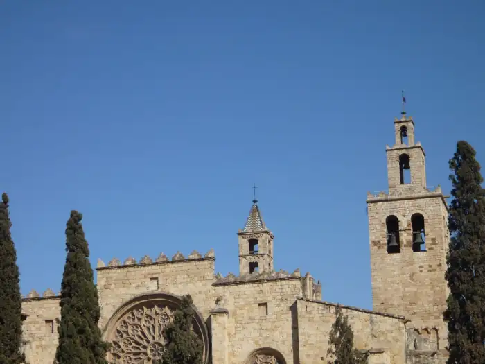 El monasterio de Sant Cugat del Vallès con sus torres